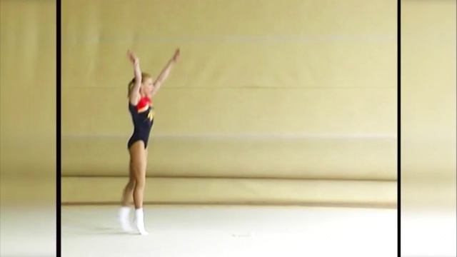 Full Split Jump How To Do A Split Jump Dance
