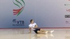 A 219.1 : STRADDLE CUT½ TWIST TO PUSH UP